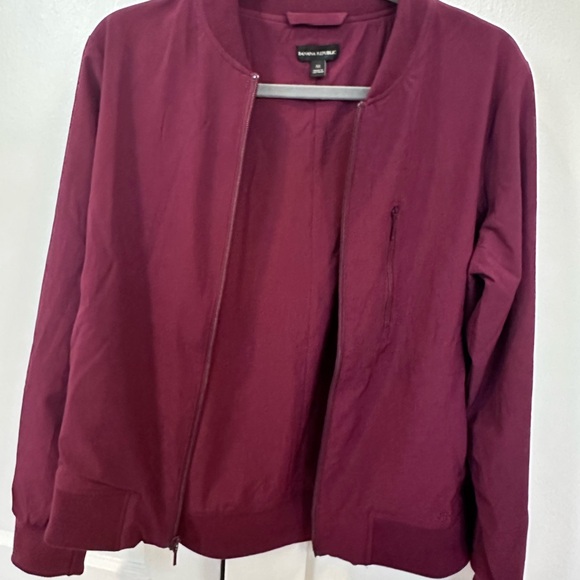 Banana republic plum bomber jacket medium - Picture 4 of 5